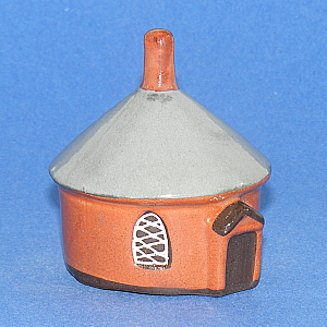 Image of Mudlen End Studio model No 24 Pepperpot Gatehouse